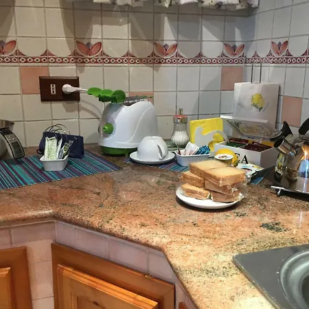 La Casetta Di Andrea & Vale شقة ترميني إميرسي