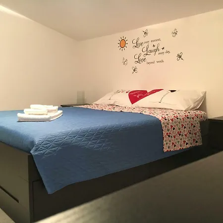 La Casetta Di Andrea & Vale * ترميني إميرسي