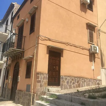 La Casetta Di Andrea & Vale شقة *